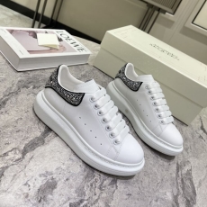 Alexander Mcqueen Low Shoes